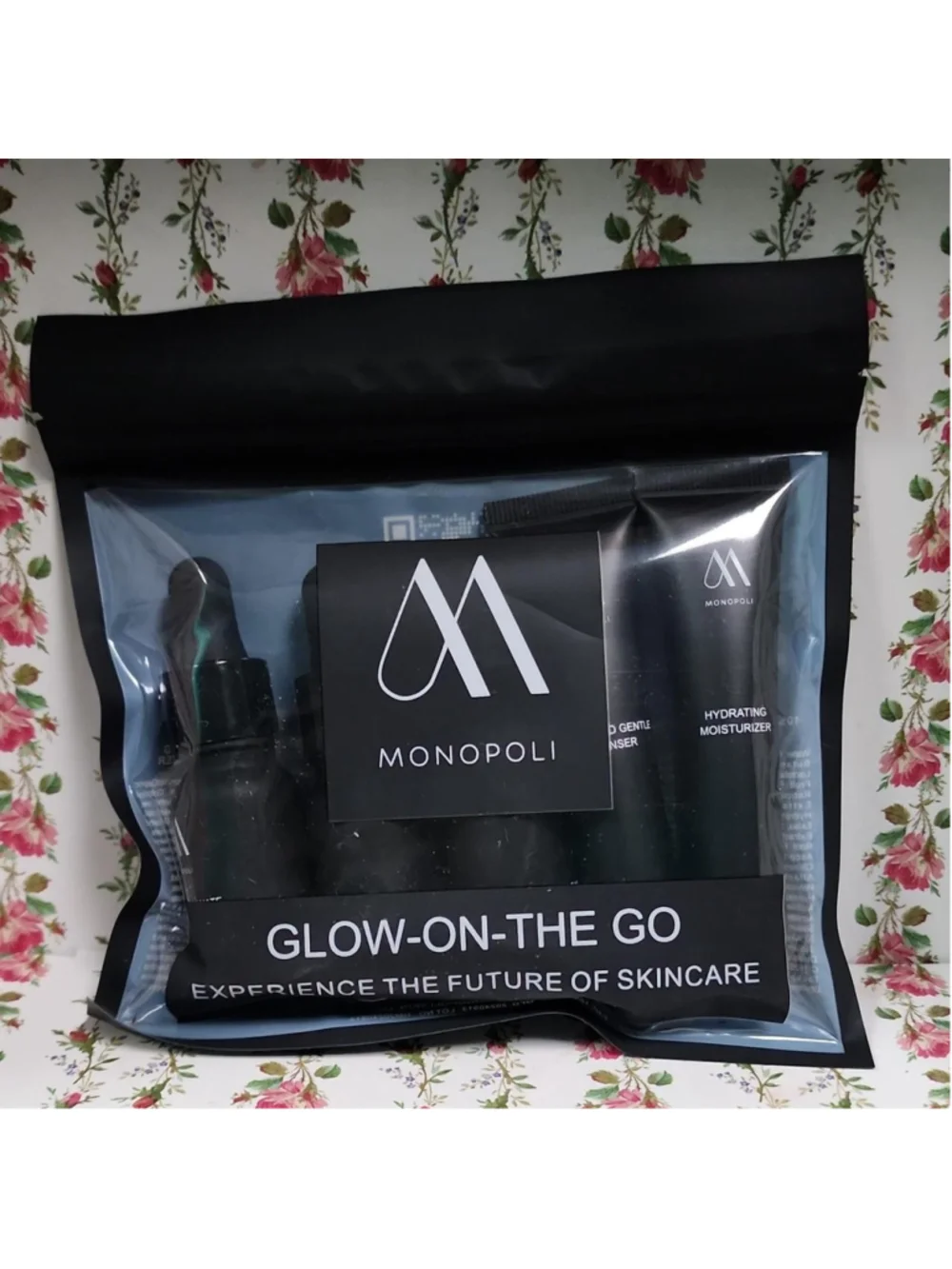 Monopoli Glow On The Go Set #monopoli #skincare